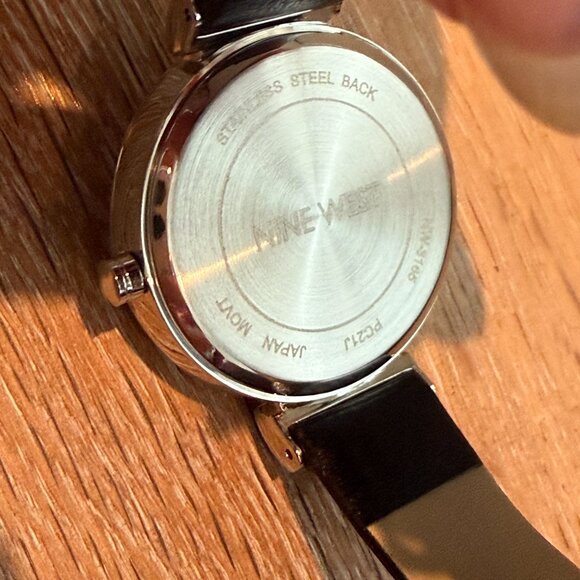 Nine West Women's Classic Silver & Black Watch NWT - Picture 11 of 13
